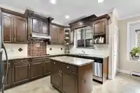 7770 146 STREET - thumbnail 9