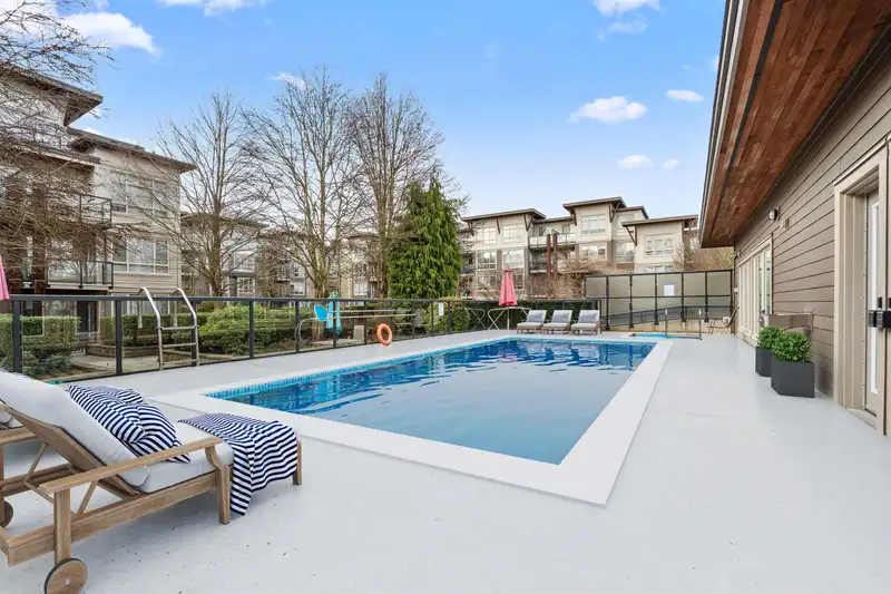117 15918 26 AVENUE - photo 1 of 15
