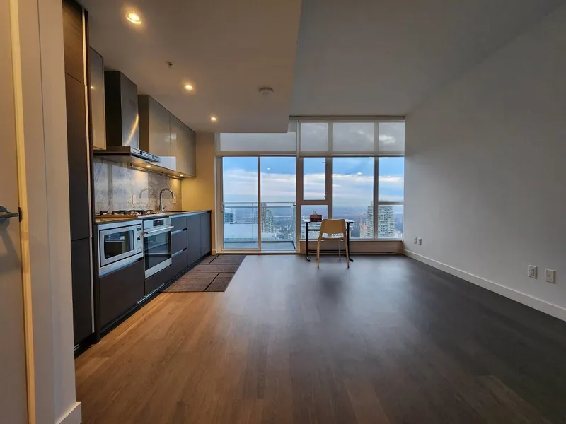 5203 4670 ASSEMBLY WAY - photo 1 of 16