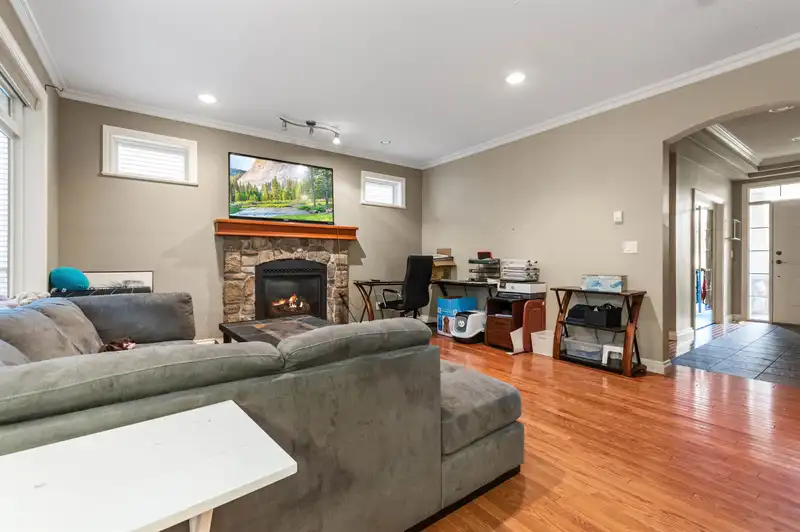 5583 THOM CREEK DRIVE - photo 4 of 39