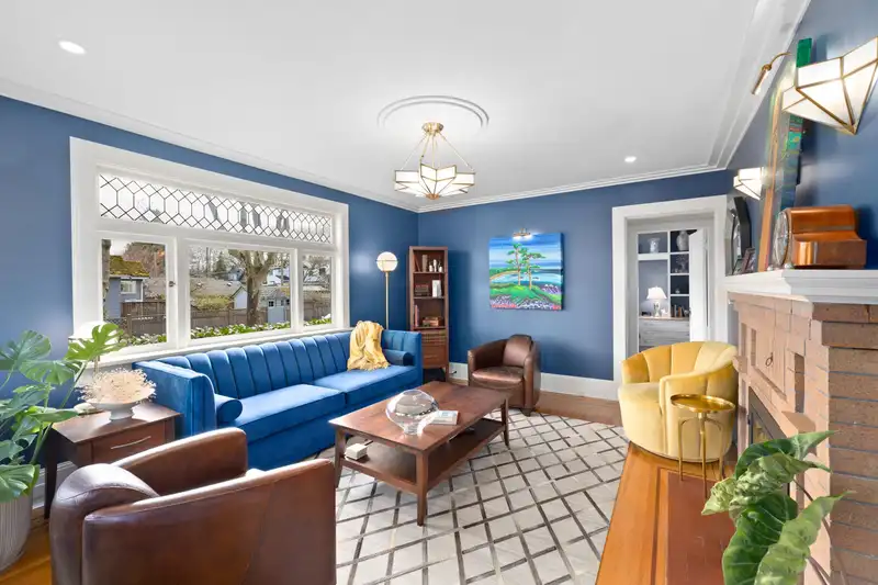 2906 W 12TH AVENUE - photo 2 of 40