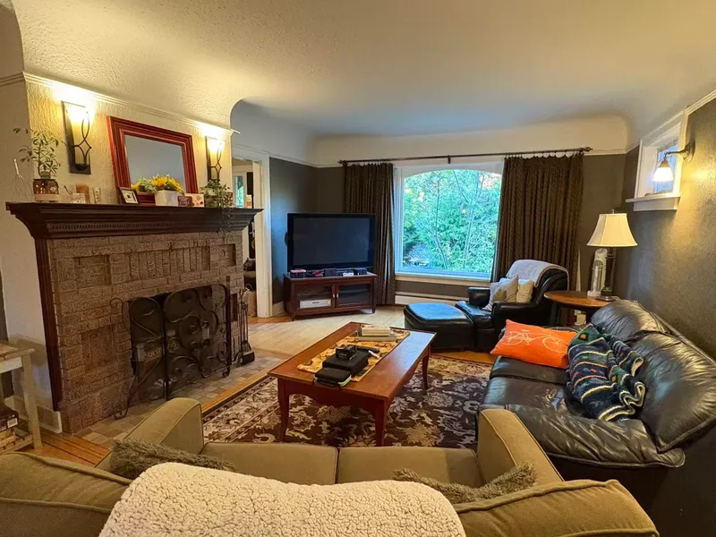 3878 W 33RD AVENUE - photo 2 of 6