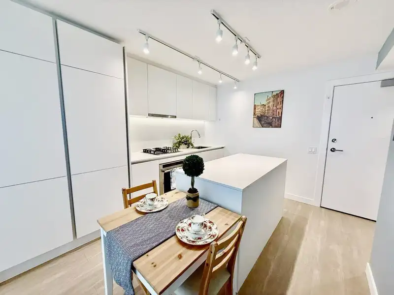1407 908 QUAYSIDE DRIVE - photo 2 of 17