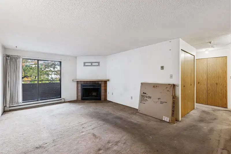 254 7293 MOFFATT ROAD - photo 3 of 23