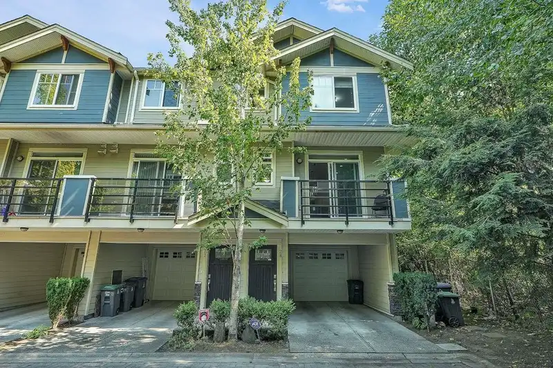 28 6383 140 STREET - photo 1 of 1