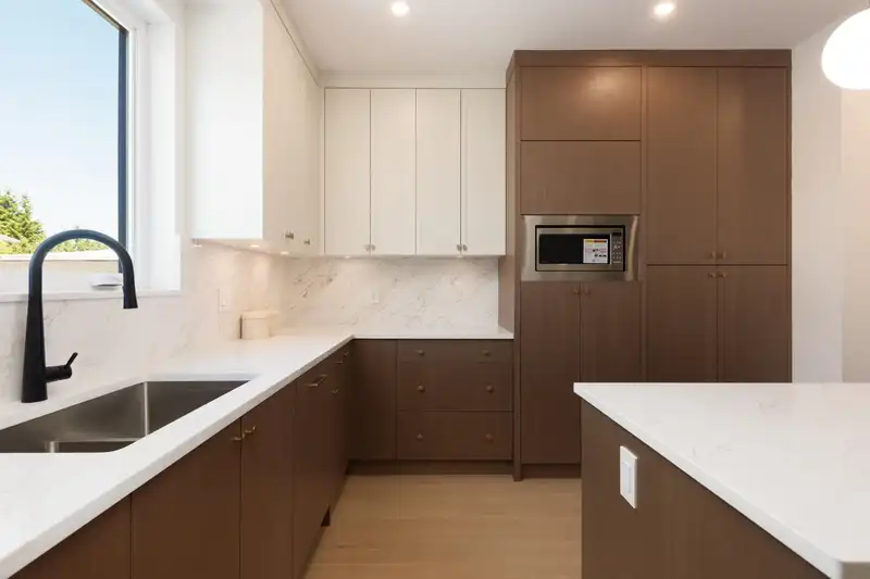 1 6525 DUFFERIN AVENUE - photo 4 of 26