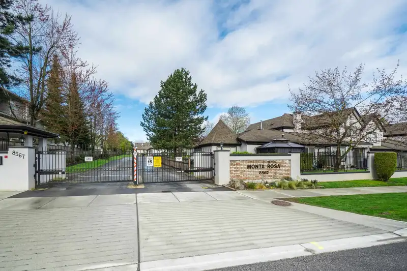 1 8567 164TH STREET - photo 4 of 37