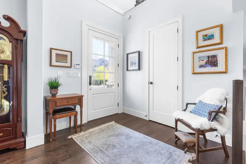 17365 3A AVENUE - photo 4 of 40