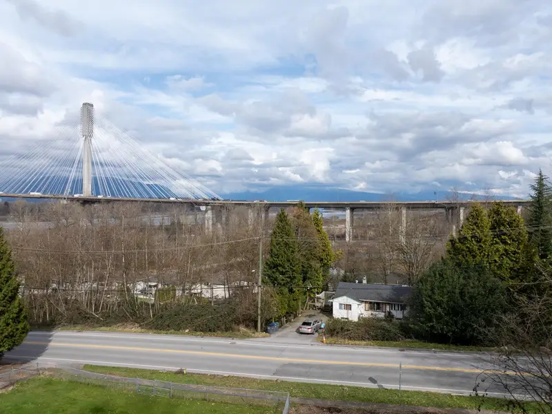 14707 ST. ANDREWS DRIVE - photo 4 of 21