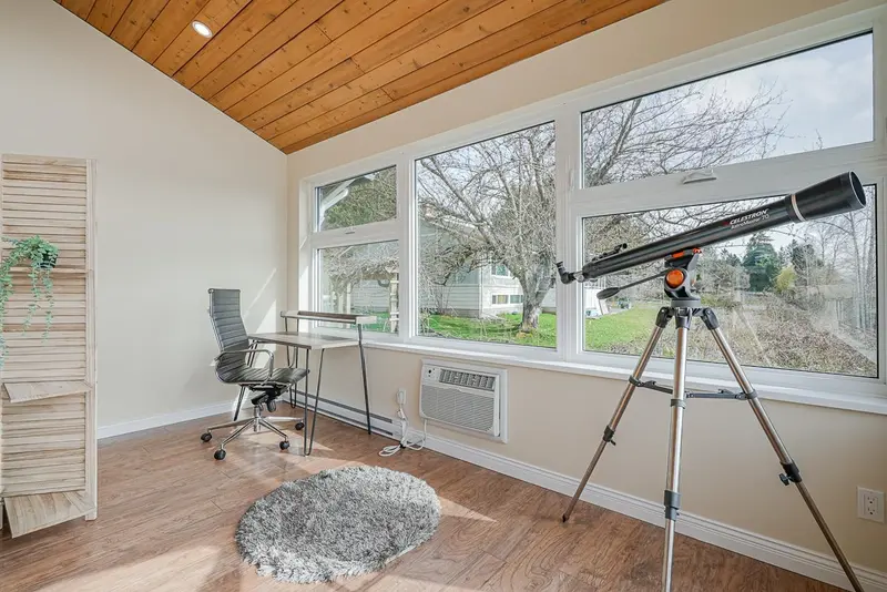 11502 WOOD STREET - photo 4 of 25