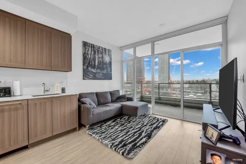 1805 2351 BETA AVENUE - photo 2 of 34