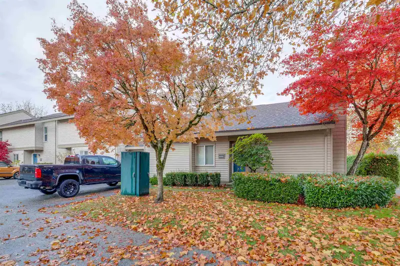6101 W GREENSIDE DRIVE - photo 3 of 7