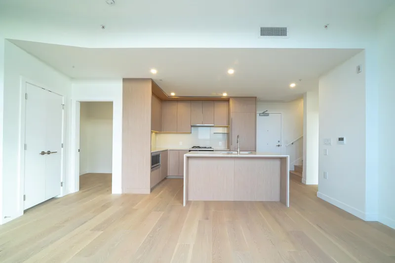 606 5212 CAMBIE STREET - photo 3 of 22