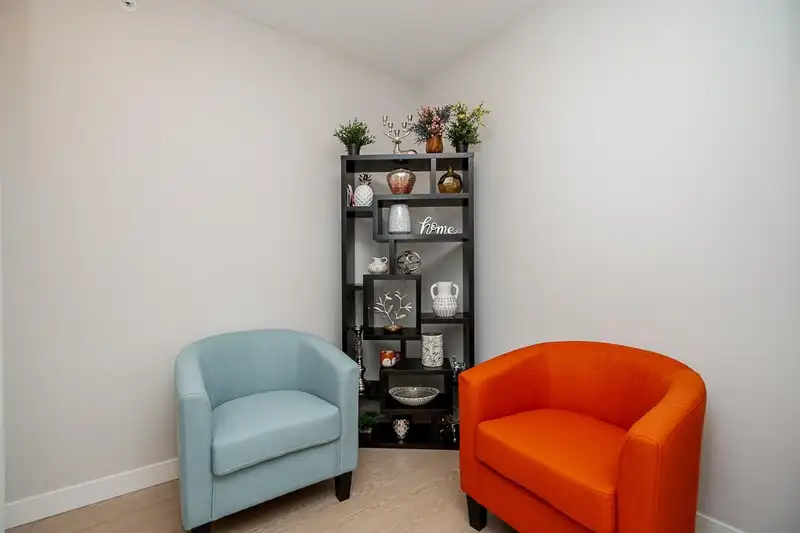 2202 11967 80 AVENUE - photo 4 of 40