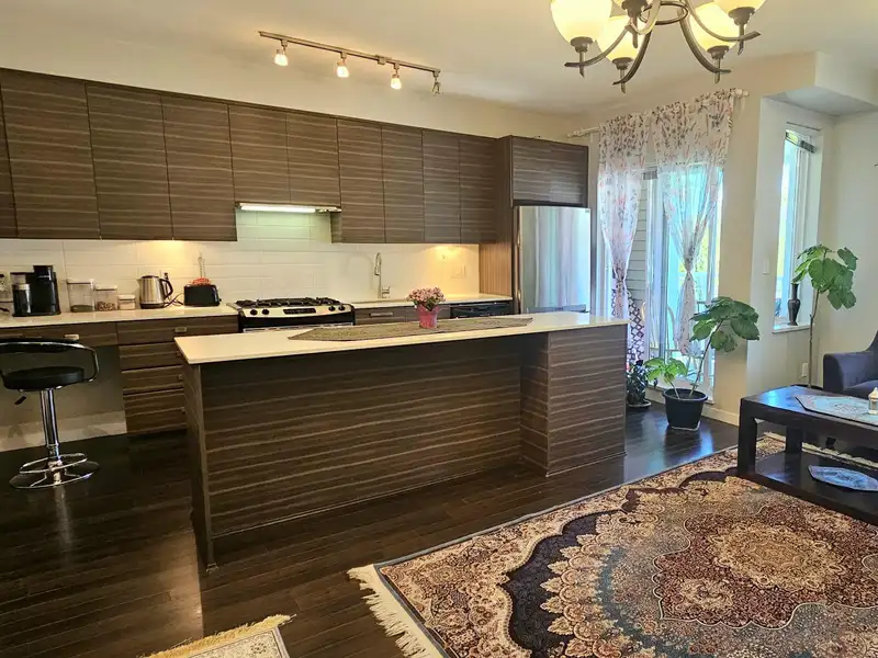 47 6965 HASTINGS STREET - photo 3 of 11