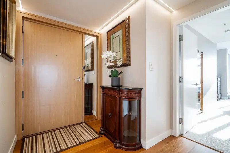 4906 777 RICHARDS STREET - photo 4 of 39