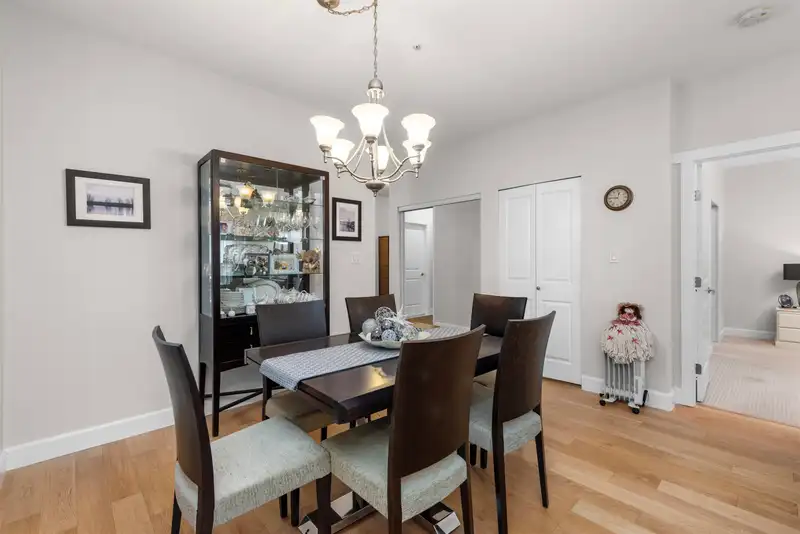 105 4233 BAYVIEW STREET - photo 4 of 27