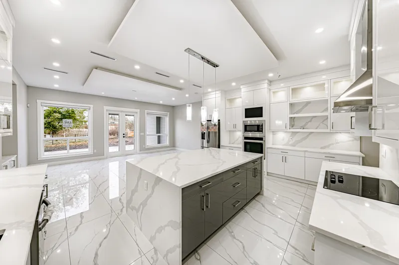 6302 181A AVENUE - photo 4 of 19