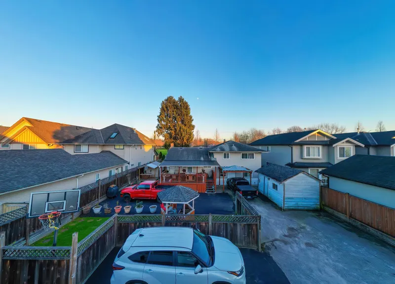 9211 NO. 1 ROAD - photo 4 of 8