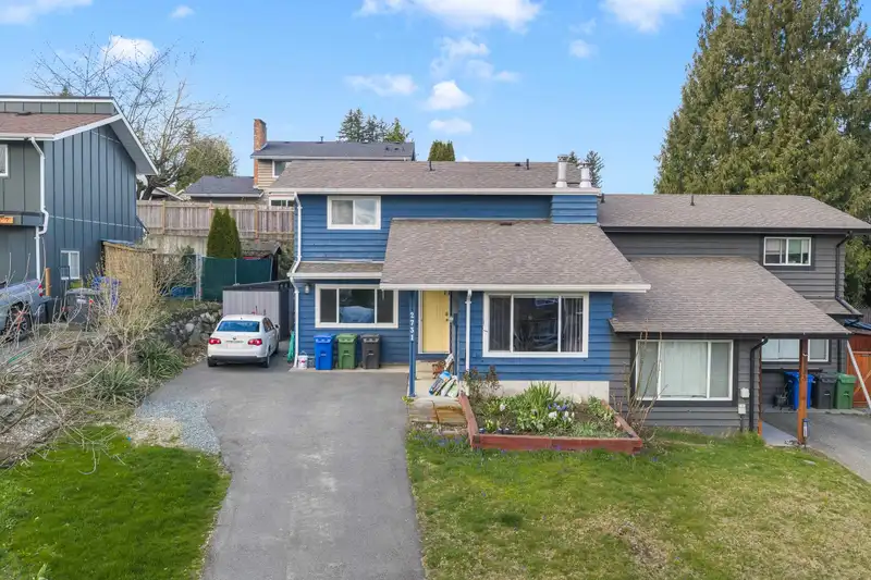 2731 SANDON DRIVE - photo 1 of 26