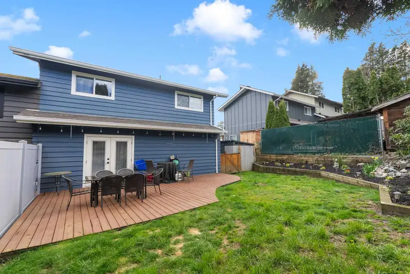2731 SANDON DRIVE - photo 2 of 26