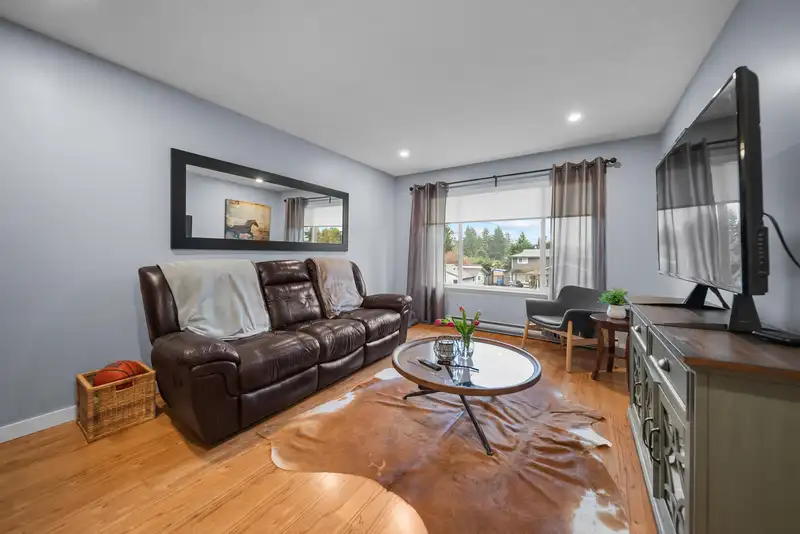 2731 SANDON DRIVE - photo 4 of 26