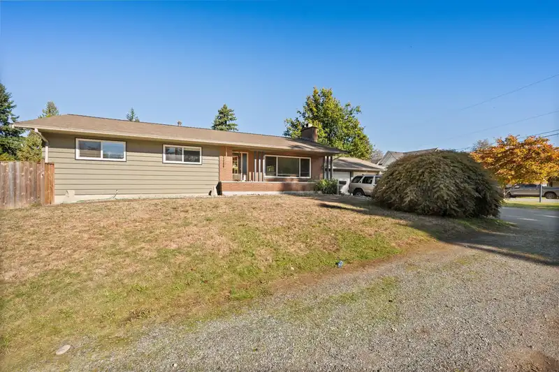 33297 SHELLEY AVENUE - photo 4 of 39