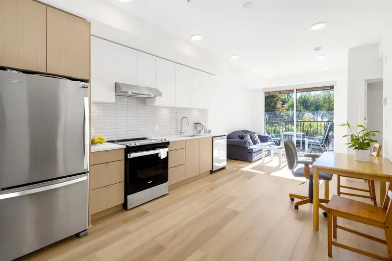 302 37994 2ND AVENUE - photo 3 of 24