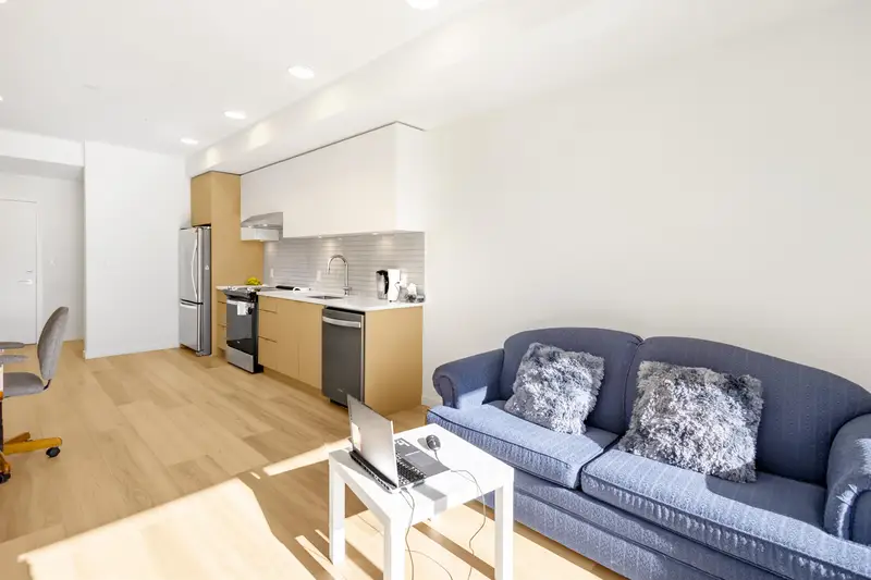 302 37994 2ND AVENUE - photo 4 of 24