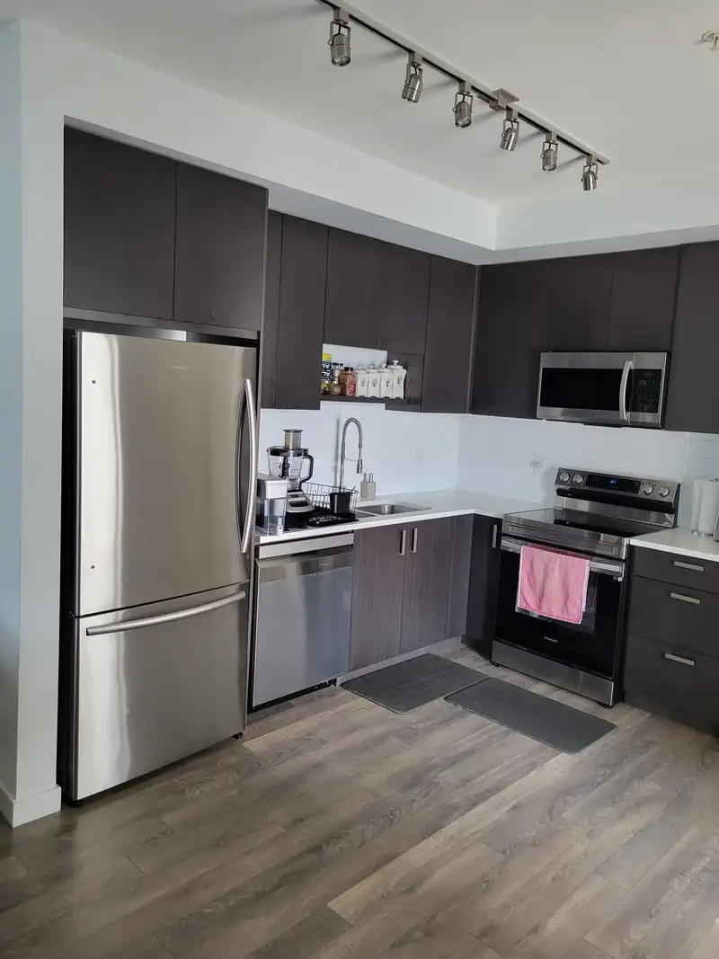 319 13623 81A AVENUE - photo 3 of 8