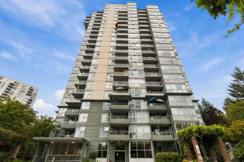 1006 295 GUILDFORD WAY - photo 1 of 25