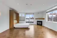 206 1978 VINE STREET - thumbnail 2