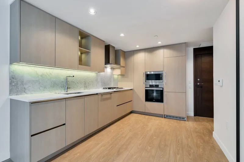 612 89 NELSON STREET - photo 4 of 18