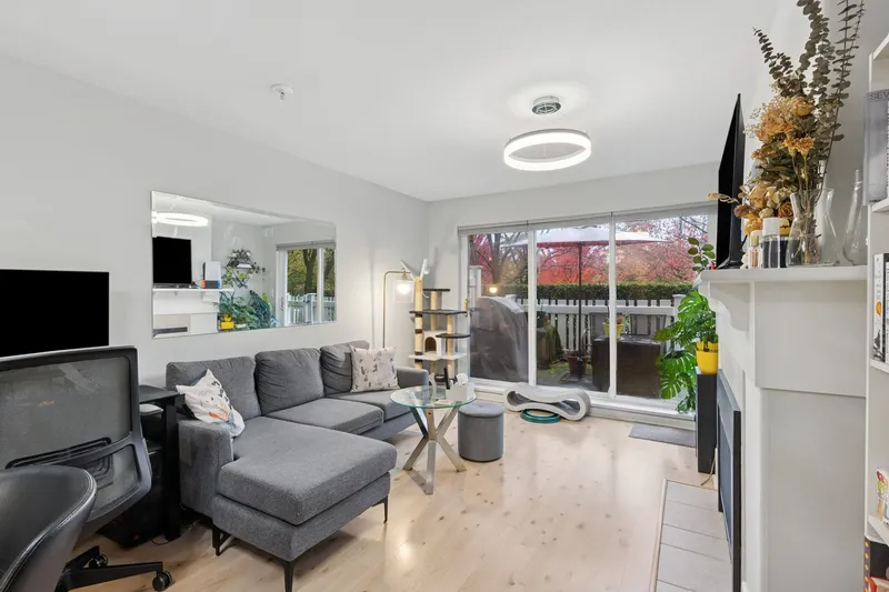 110 5900 DOVER CRESCENT - photo 2 of 24