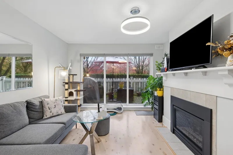 110 5900 DOVER CRESCENT - photo 4 of 24