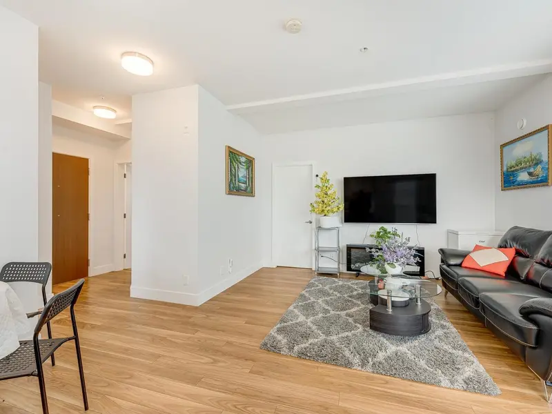 212 5355 LANE STREET - photo 4 of 25