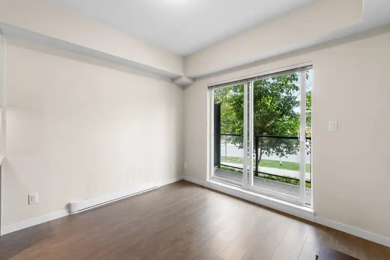102 13768 108 AVENUE - photo 3 of 23
