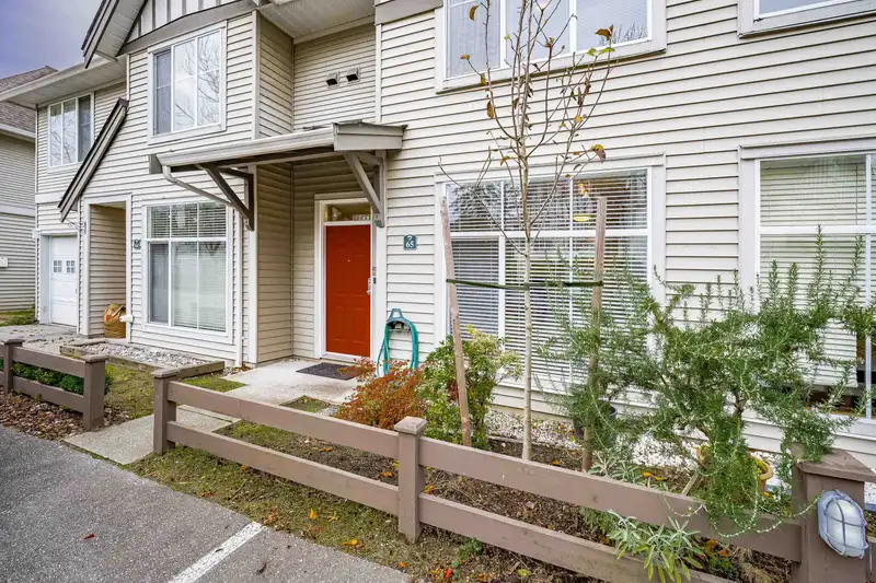 65 6465 184A STREET - photo 4 of 40
