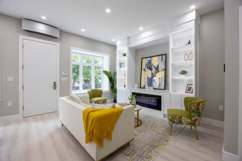 1 5808 LANARK STREET - photo 4 of 25