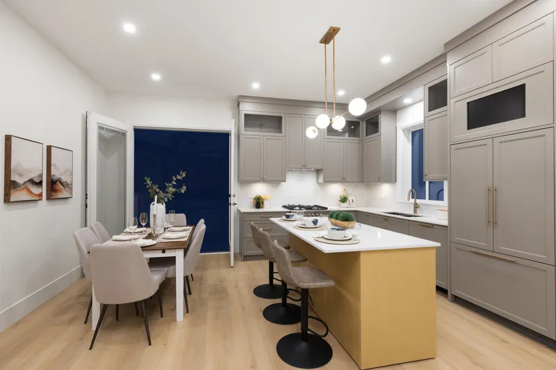 102 1820 165A STREET - photo 3 of 16