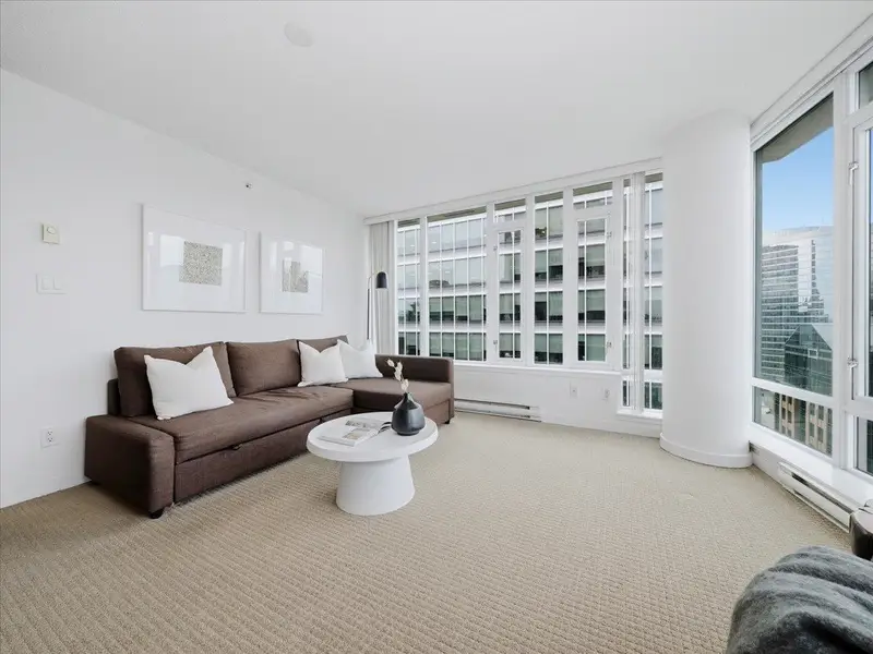 2807 610 GRANVILLE STREET - photo 3 of 25