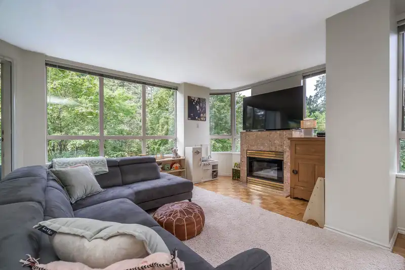 403 10082 148 STREET - photo 2 of 37