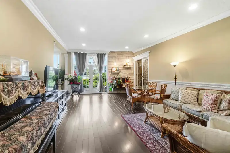 6389 FREMLIN STREET - photo 1 of 27