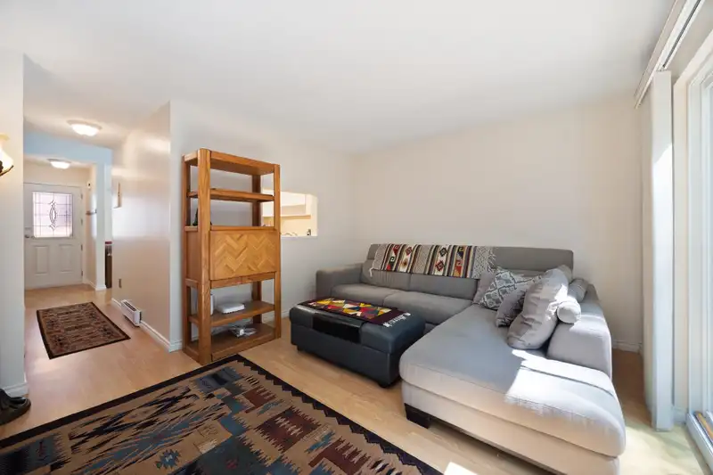 4384 GARDEN GROVE DRIVE - photo 2 of 40