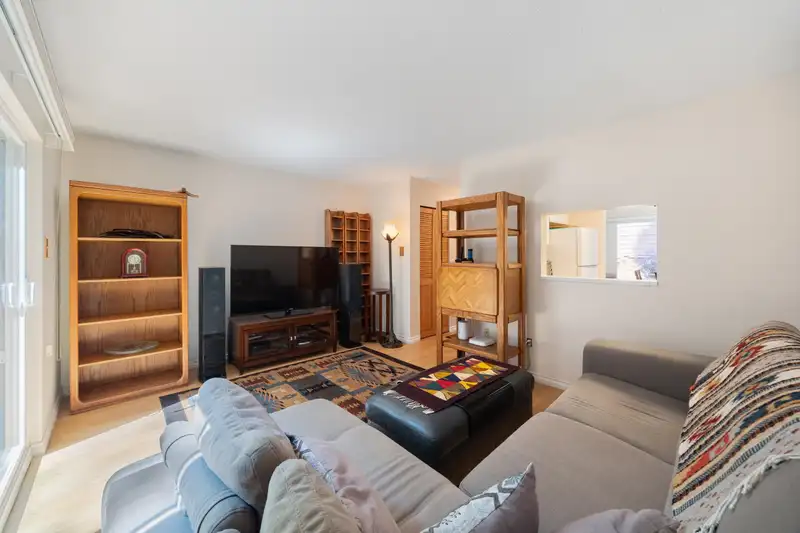 4384 GARDEN GROVE DRIVE - photo 4 of 40