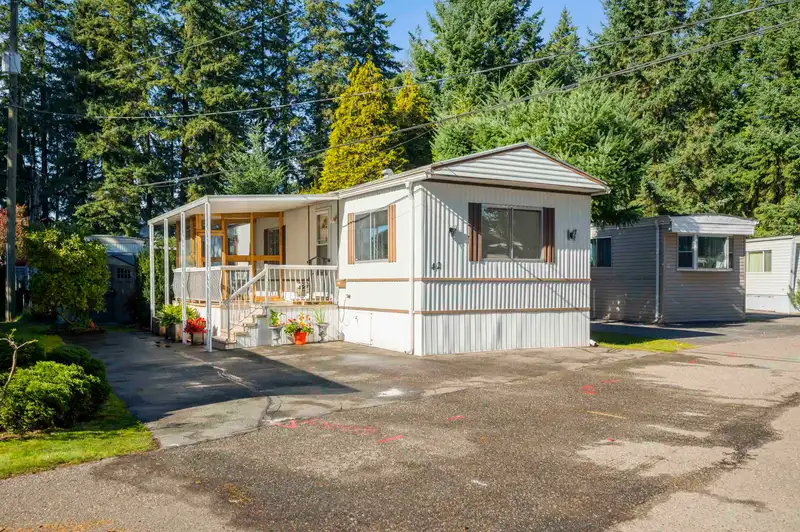 42 9080 198 STREET - photo 2 of 39