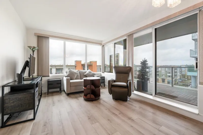 717 10788 NO. 5 ROAD - photo 2 of 20