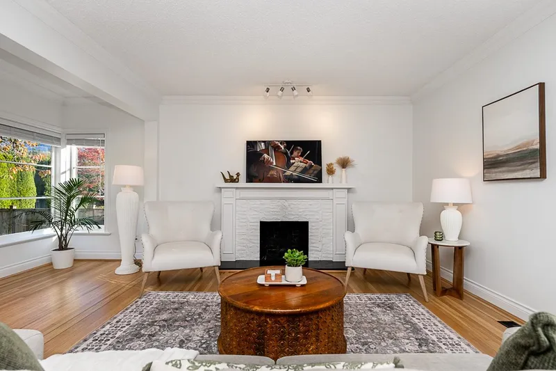 1258 JEFFERSON AVENUE - photo 3 of 25