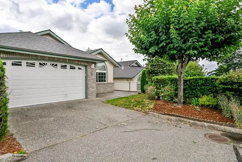25 32777 CHILCOTIN DRIVE - photo 2 of 40