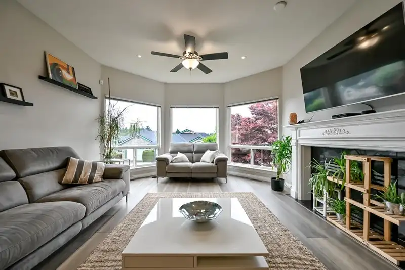 25 32777 CHILCOTIN DRIVE - photo 4 of 40